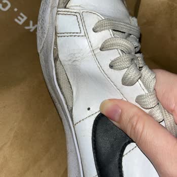 Nike Ayakkabıda Erken Deformasyon Ve Değişim Talebi