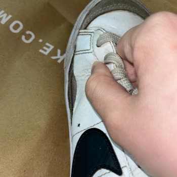 Nike Ayakkabıda Erken Deformasyon Ve Değişim Talebi