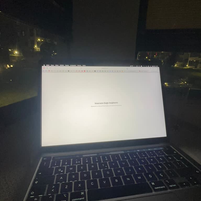 Evde İnternet Kesintisi İş Kaybına Yol Açtı, Çözüm Yok