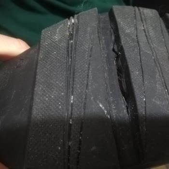 Dayanıklı Olmayan Bot Ve İlgisiz Müşteri Hizmetleri