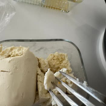 Migros'tan Alınan Peynirden Kıl Çıkması Şoku