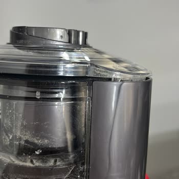 Dyson V12 Süpürge Toz Haznesi Sorunu