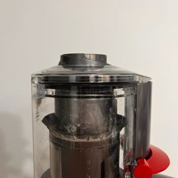 Dyson V12 Süpürge Toz Haznesi Sorunu