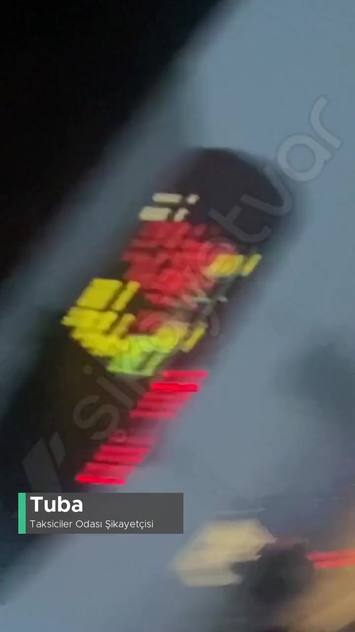 Taksiciler Odası 3 Kere Kazadan Döndük Taksiden Kovdu! videonun kapak resmi