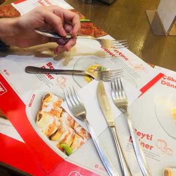 Baydöner'de Hijyen Ve Hizmet Kalitesi Düşüşü: Mide Bulandıran Deneyim