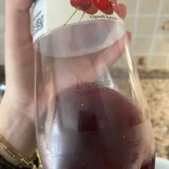 Cappy Meyve Suyundan Çıkan Slime Benzeri Madde