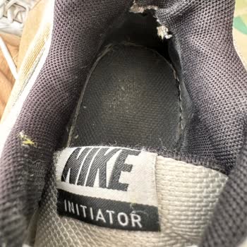 Nike Ayakkabıda Üretim Hatası: Müşteri Memnuniyeti Beklentisi