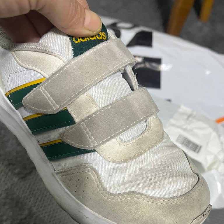 Kalite Beklerken Hayal Kırıklığı: Adidas Ayakkabı Sorunu