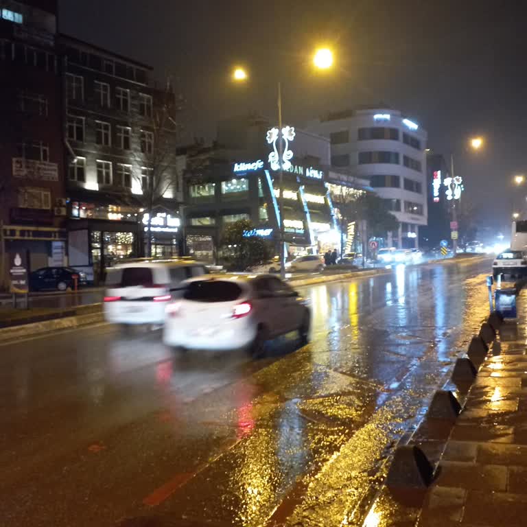 İETT Um73 Otobüs Durmadan Gitti!