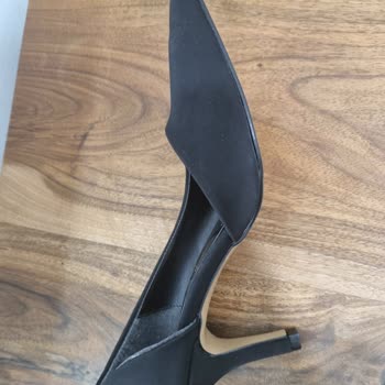 Bambi Ayakkabıda Kalitesiz Ürün Ve Yetersiz Hizmet