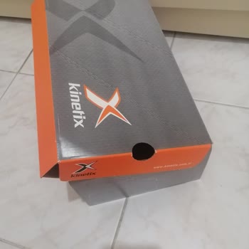 Adidas Ayakkabının Tabanı Çıktı FLO'dan Olumsuz Dönüş Aldım