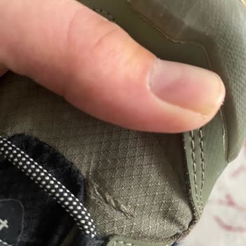 Salomon Schuhe zeigen nach kurzer Zeit erhebliche Mängel trotz Garantie