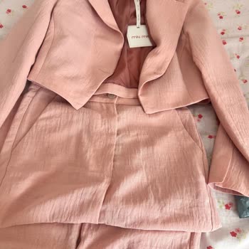 Miu Miu Suit Didn’t Fit, Returned It, But No Refund Issued