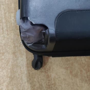 Kırık Bagaj Ve İletişimsizlik Sorunu