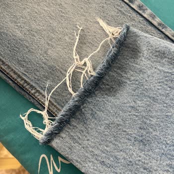 Mango'dan Aldığım Jean Her Yıkamada Daha Fazla Sökülüyor