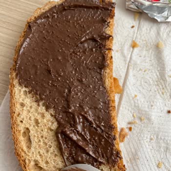 Son Kullanma Tarihi Geçmemiş Üründe Kötü Koku Ve Görüntü