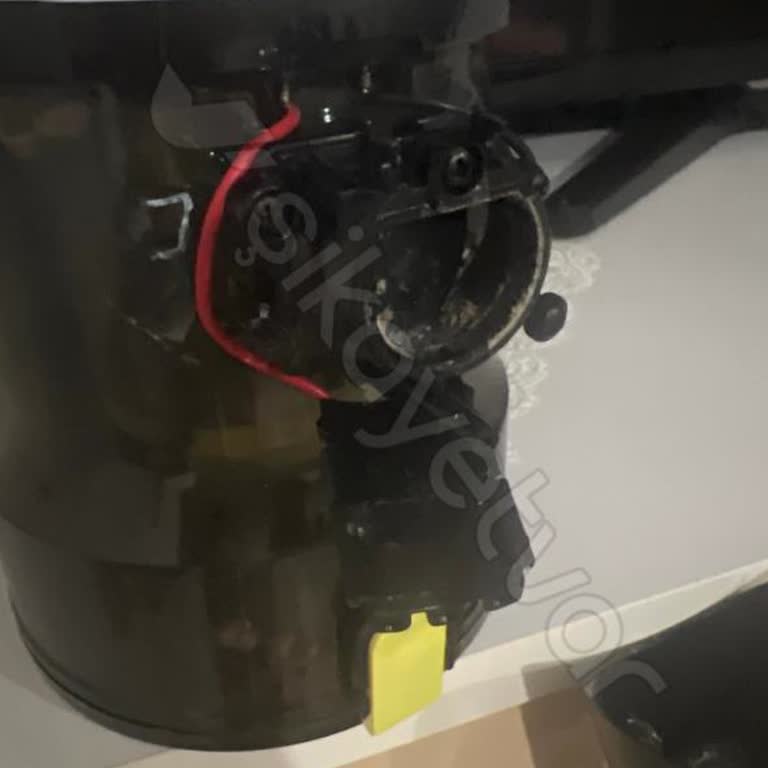 Fakir Süpürge: Kırılganlık Ve Hayal Kırıklığı