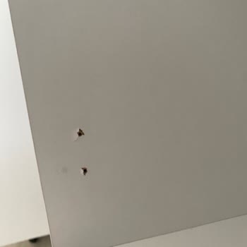 Gardırop Kapaklarındaki Üretim Hataları Ve Montaj Sorunları