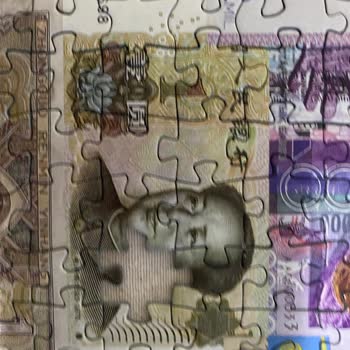 Eksik Parçalarla Tamamlanmayan Puzzle
