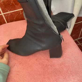 Kırılan Topuklu Bot Ve İlgisiz Müşteri Hizmetleri