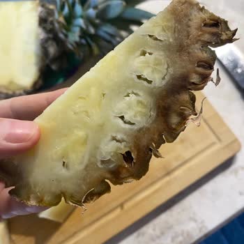 Çürük Ananas Ve İlgisiz Müşteri Hizmetleri