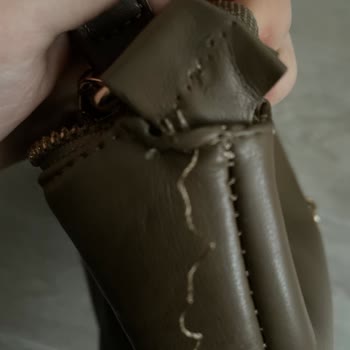 Derimod Ürünü: Kalitesiz Dikiş Ve Müşteri Hizmetleri Sorunu