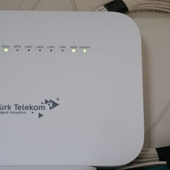 Türk Telekom'un Sürekli Kesilen İnterneti Ve Çözüm Bulamayan Müşteri Hizmetleri