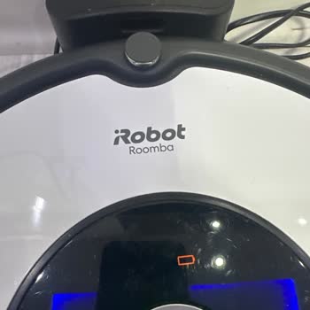 Roomba Robot Vacuum Won’t Charge Properly