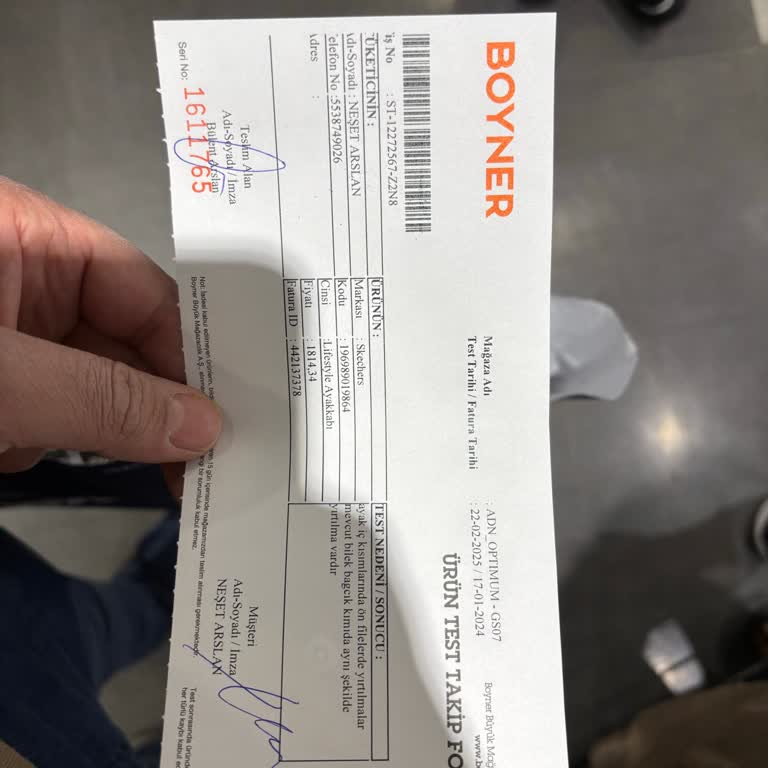 Yırtılan Ayakkabı Ve Saygısız Müşteri Hizmeti Deneyimi