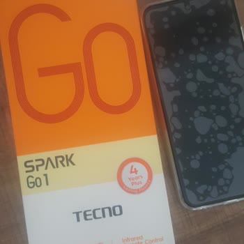 Tekno Marka Telefonun Renk Ve Yön Sorunları
