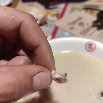 Tavuk Dünyası'nda İftar Kabusu: Kıl Ve Kemik Sürprizi