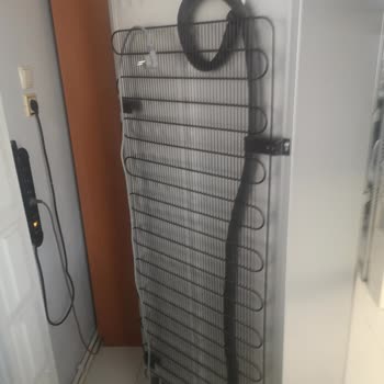 Arçelik Derin Dondurucu: Paslanma Ve Gaz Kaçırma Sorunu