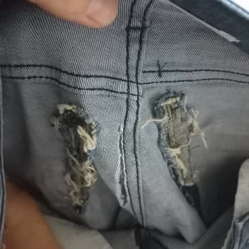 Lee Cooper Pantolonlar İlk Giyimde Yırtıldı