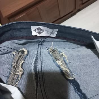 Lee Cooper Pantolonlar İlk Giyimde Yırtıldı