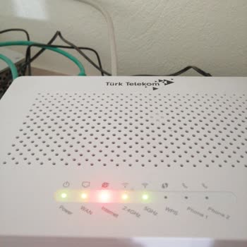 Sürekli Kesilen İnternet: Dört Gündür Mağduruz