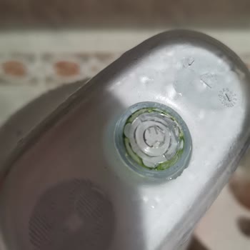 Brita Sürahilerinde Israrla Devam Eden Yeşillenme Sorunu
