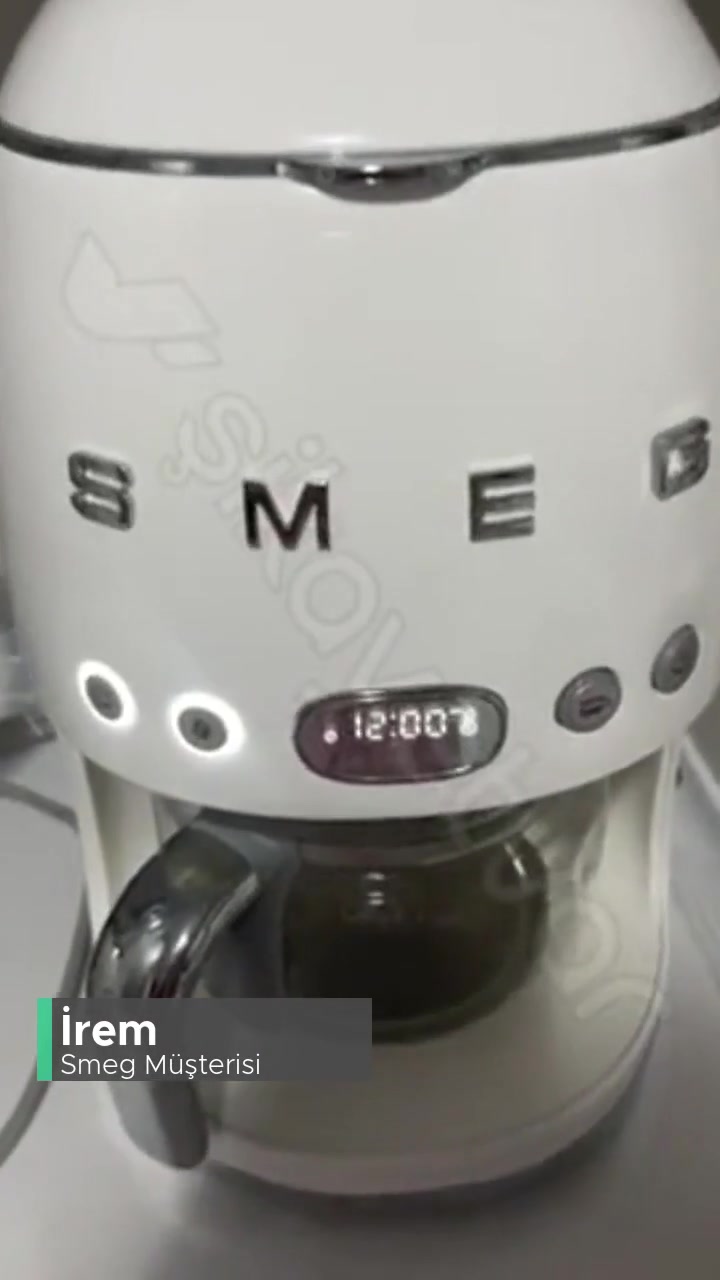 Smeg Filtre Kahve Makinesi Çalışmıyor! videonun kapak resmi