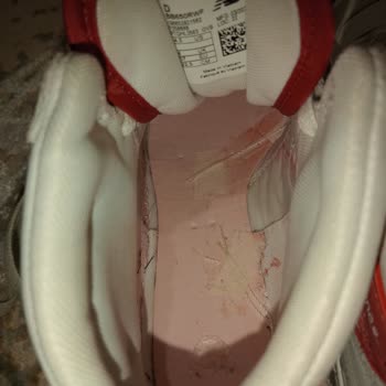 New Balance 650 Shoes Defective—Won’t Accept Return or Exchange