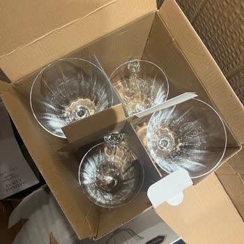 Kırık Kadehler Ve İletişim Eksikliği: Online Alışverişte Hayal Kırıklığı