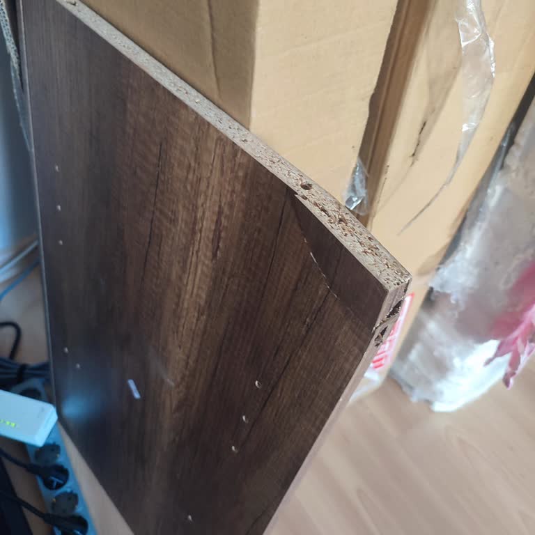 Vivense'den Gelen Kırık Şifonyer Ve 4 Aylık Bekleyiş