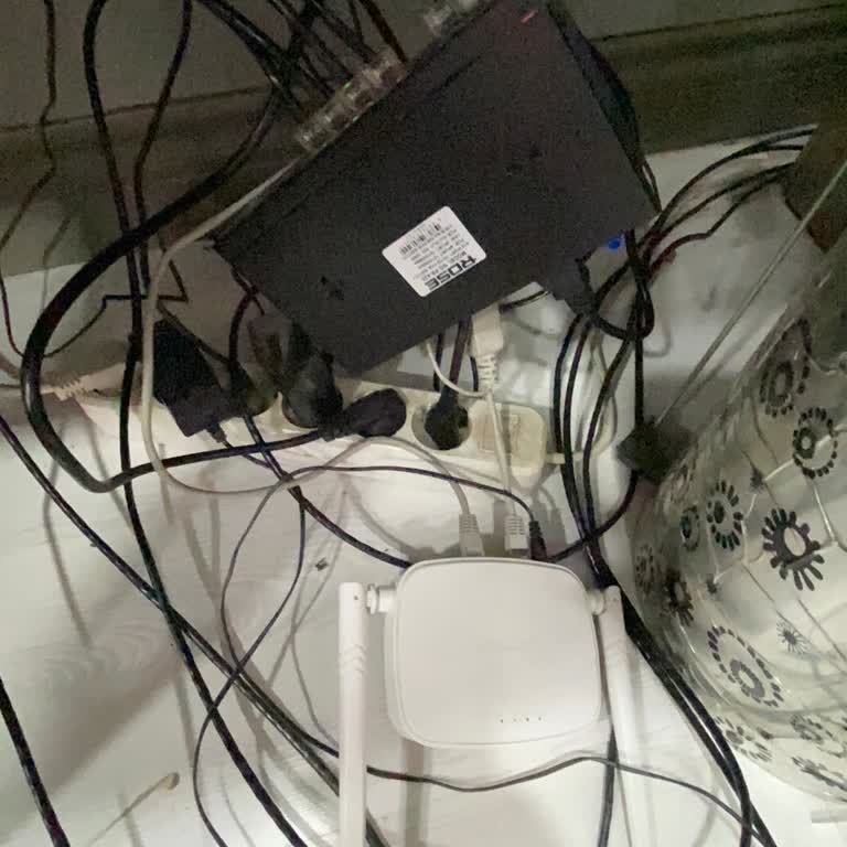 Çalışanların İletişim Eksikliği Ve Saygısız Tutumu