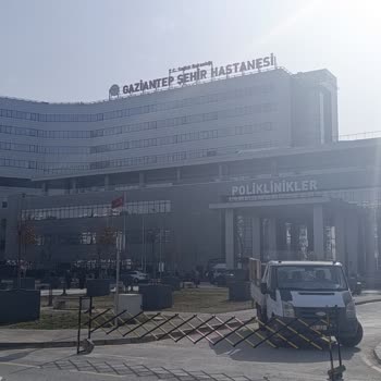 Hastane Sekreterinin Saygısız Tavırları