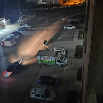 Adana'da Zifiri Karanlık Sokak Tehlikesi