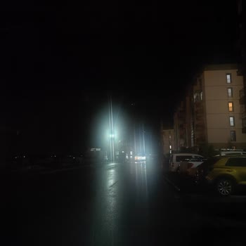 Adana'da Zifiri Karanlık Sokak Tehlikesi