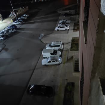 Adana'da Zifiri Karanlık Sokak Tehlikesi