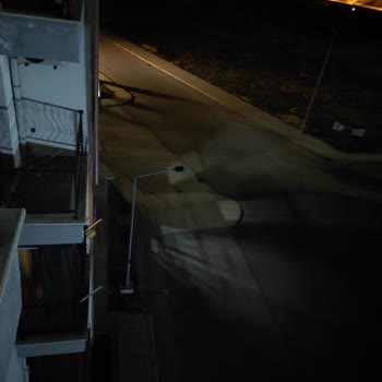 Adana'da Zifiri Karanlık Sokak Tehlikesi