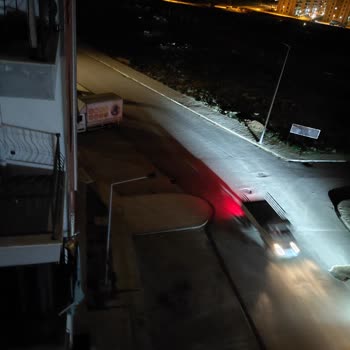 Adana'da Zifiri Karanlık Sokak Tehlikesi