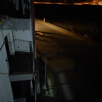 Adana'da Zifiri Karanlık Sokak Tehlikesi