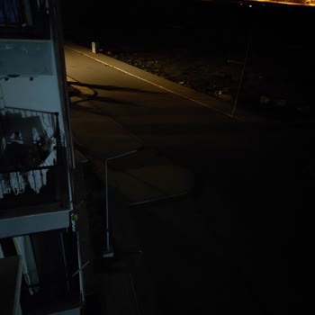 Adana'da Zifiri Karanlık Sokak Tehlikesi