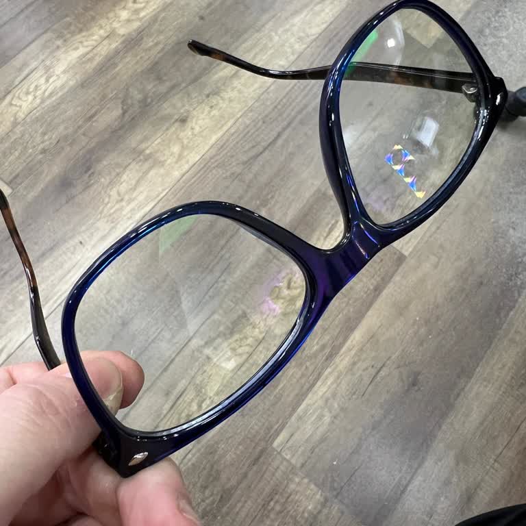 Bilge Karga Teşhir Ürünü Şoku: İlk Ve Son Deneyim